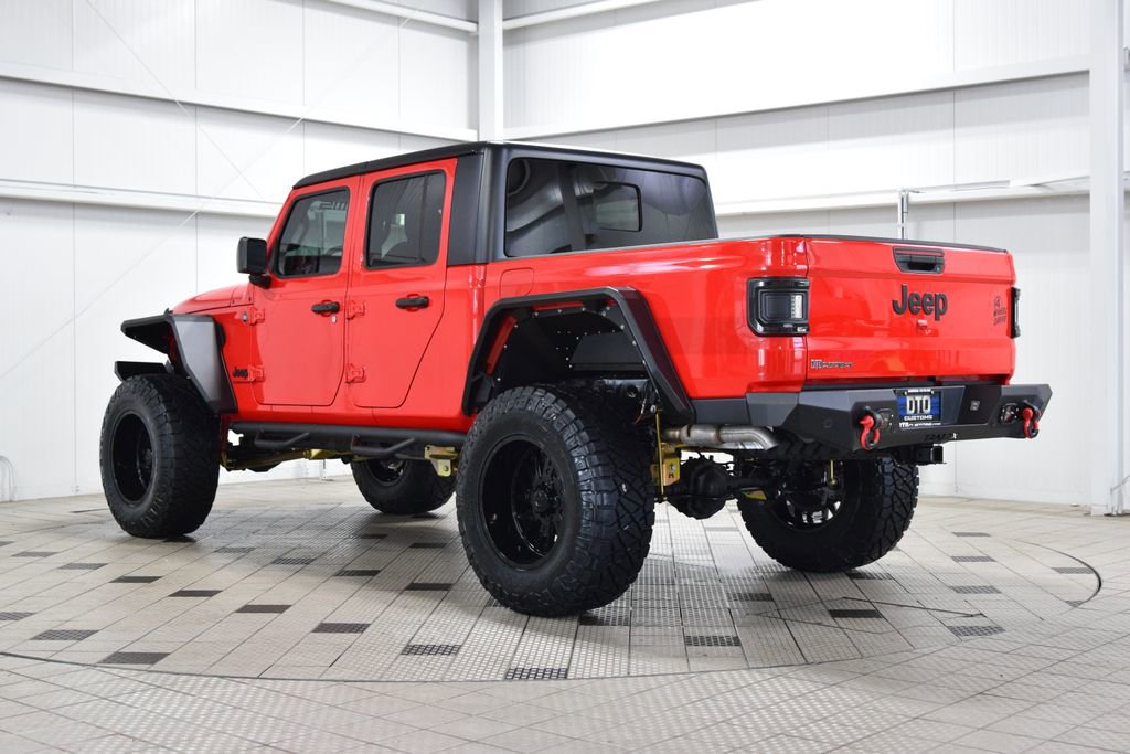 Used 2025 Jeep Gladiator Willys image 5