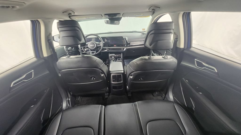 Used 2025 Kia Sportage EX AWD/4WD image 17