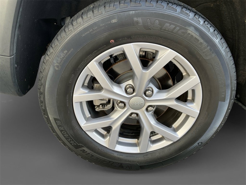 Used 2022 Jeep Grand Cherokee Limited image 10