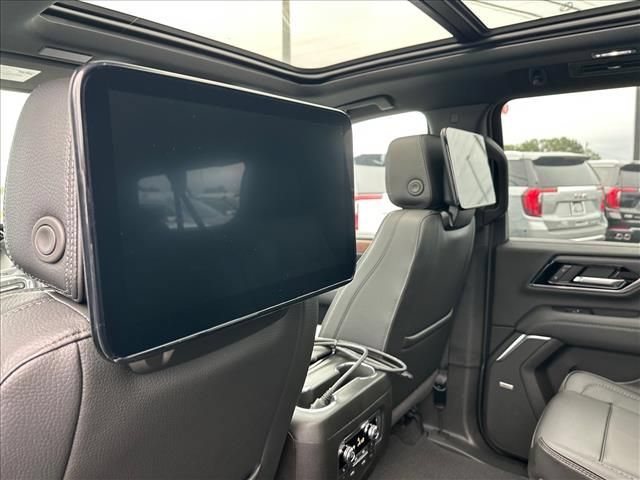 New 2026 GMC Yukon XL Denali w/ Denali Reserve Package AWD/4WD image 27