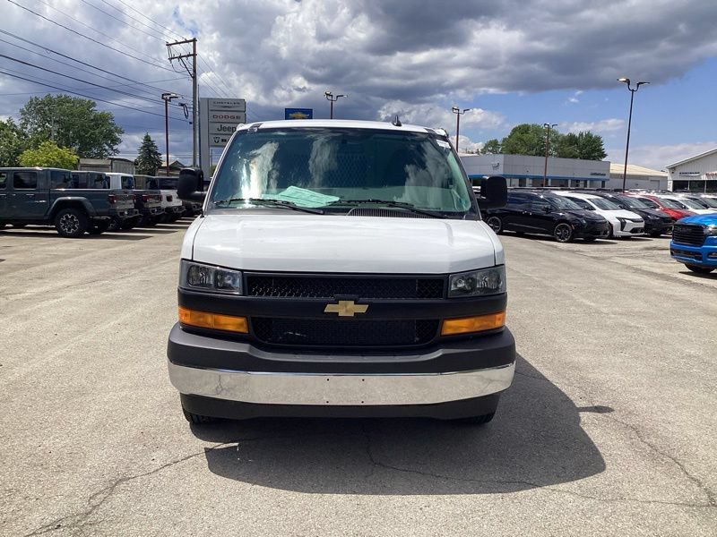 New 2026 Chevrolet Express 3500 w/ Driver Convenience Package RWD image 2