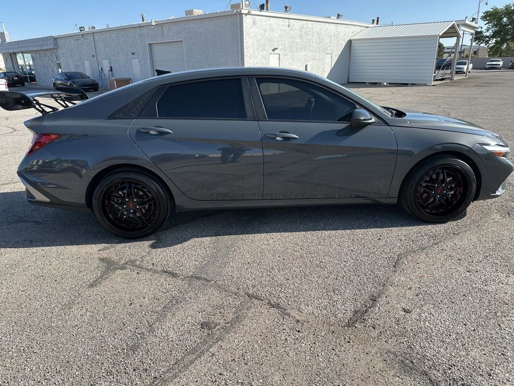 Used 2024 Hyundai Elantra SEL FWD image 8