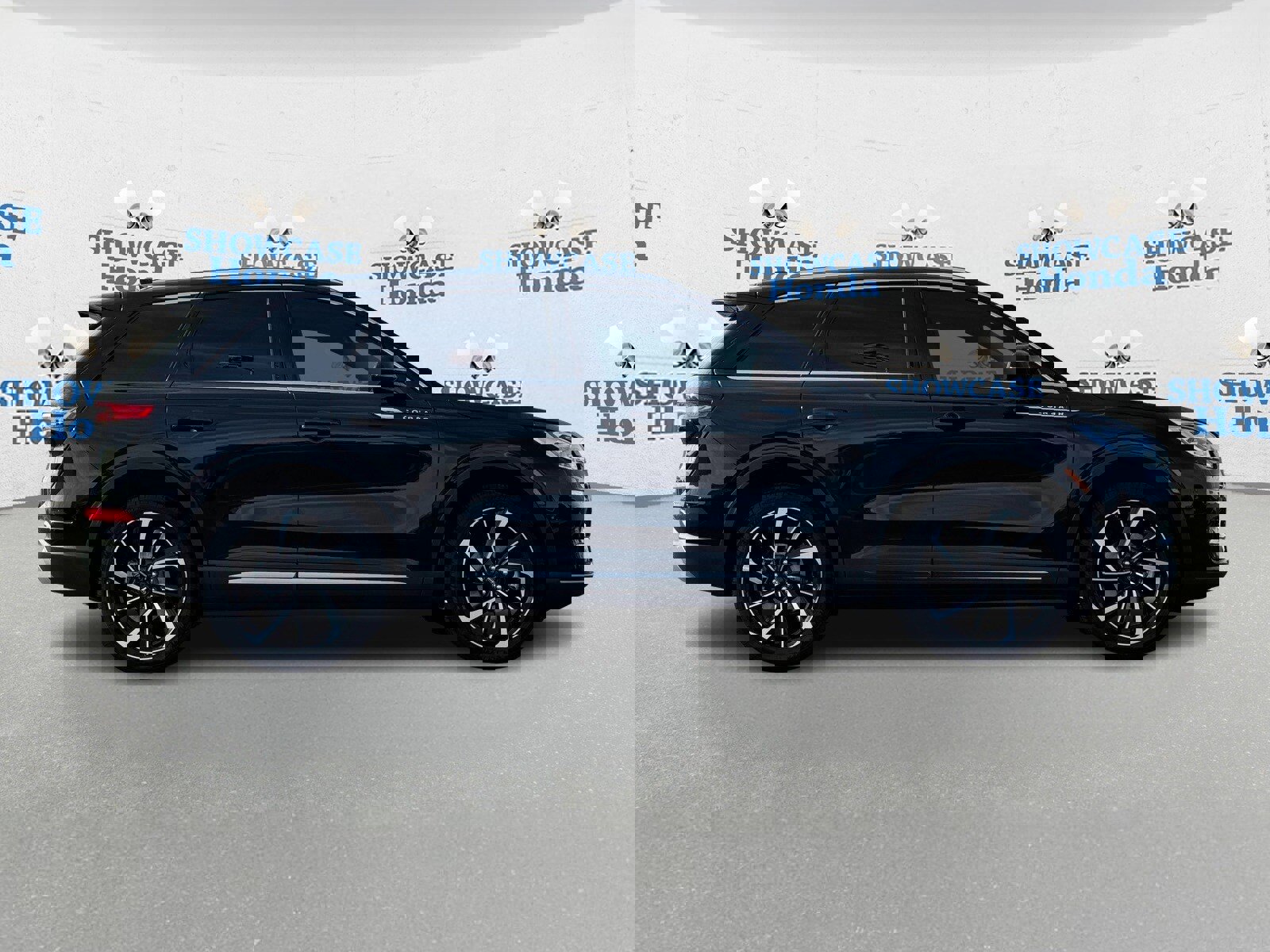 Used 2024 Lincoln Corsair Reserve w/ Equipment Group 201A image 9