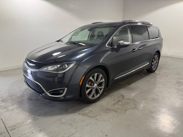 Used 2019 Chrysler Pacifica Limited w/ Tire & Wheel Group image 3