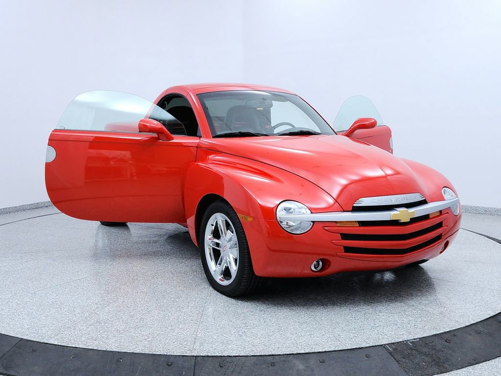 Used 2003 Chevrolet SSR w/ Preferred Equipment Group image 12