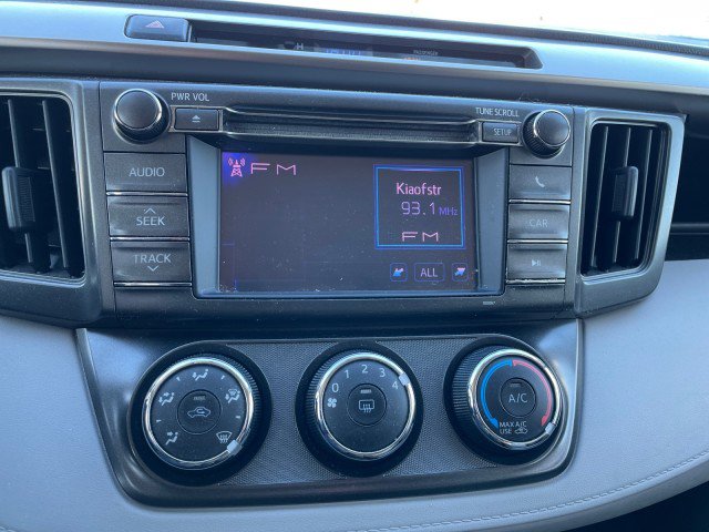 Used 2013 Toyota RAV4 LE image 15