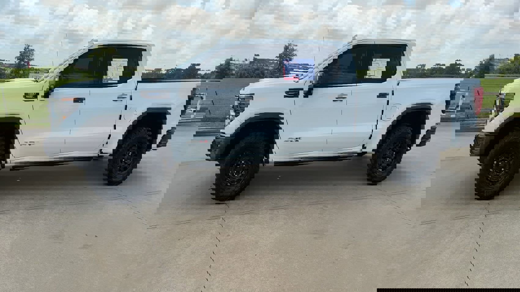 Used 2024 GMC Sierra 1500 AT4X w/ AT4X AEV Edition image 6