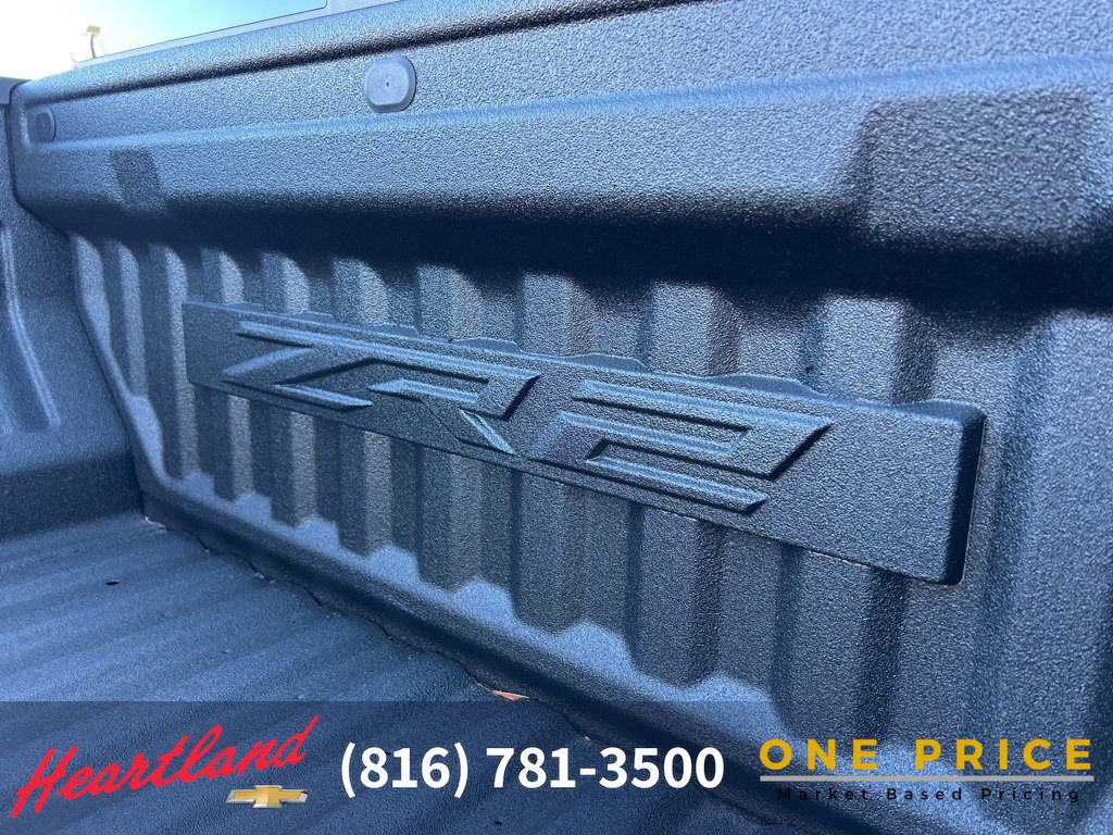 Used 2024 Chevrolet Colorado ZR2 w/ ZR2 Convenience Package III image 54