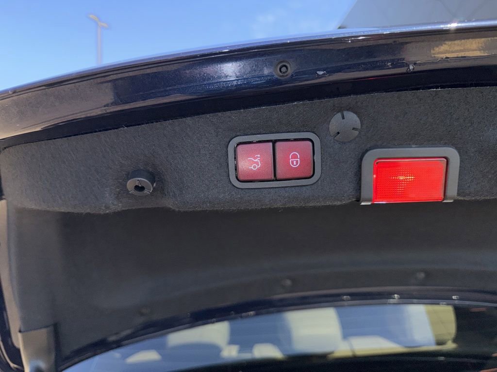 Used 2019 Mercedes-Benz C 300 Sedan image 9