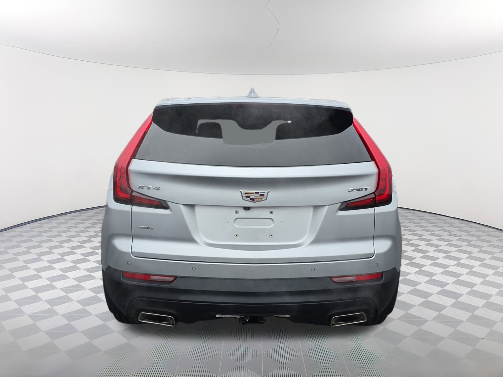 Used 2021 Cadillac XT4 Luxury w/ Cold Weather Package image 4