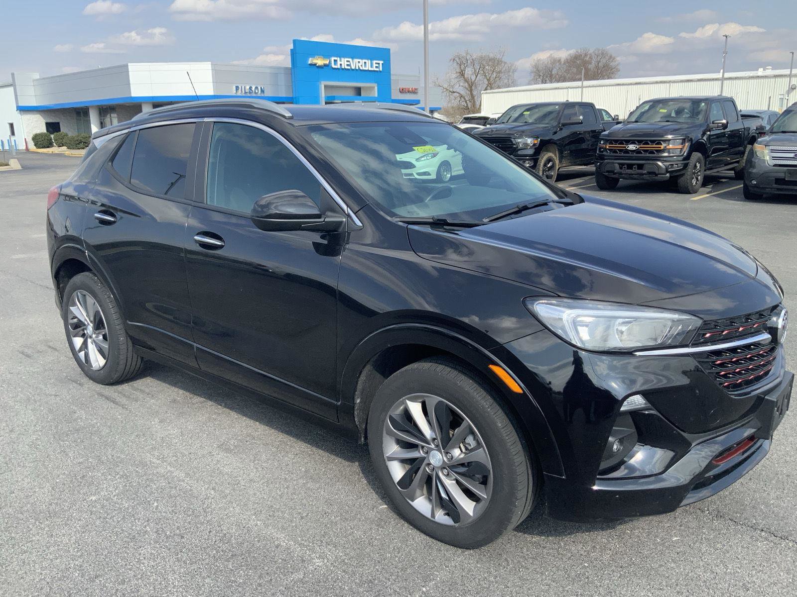 Used 2022 Buick Encore GX Select w/ Sport Touring Package AWD/4WD image 2