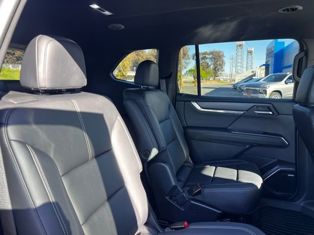 Used 2024 GMC Acadia Elevation image 29