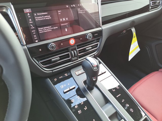 New 2026 Porsche Macan Turbo image 33
