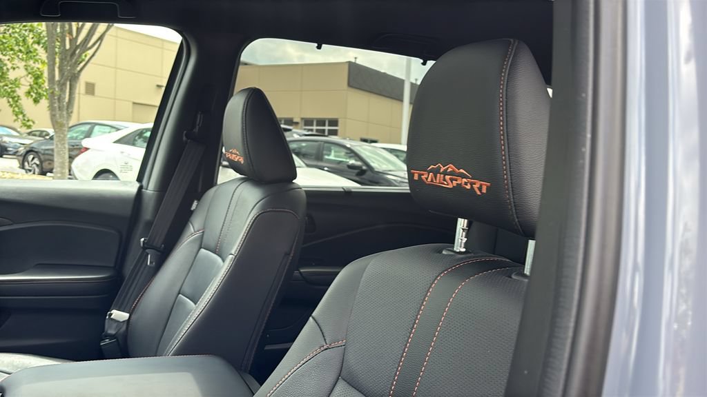 Certified 2025 Honda Passport TrailSport image 25