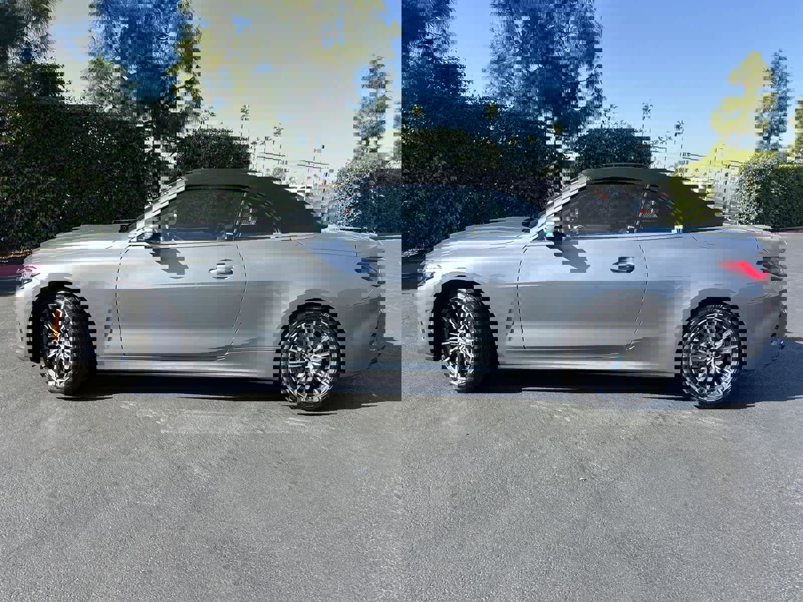 Used 2025 BMW 430i Convertible RWD image 3