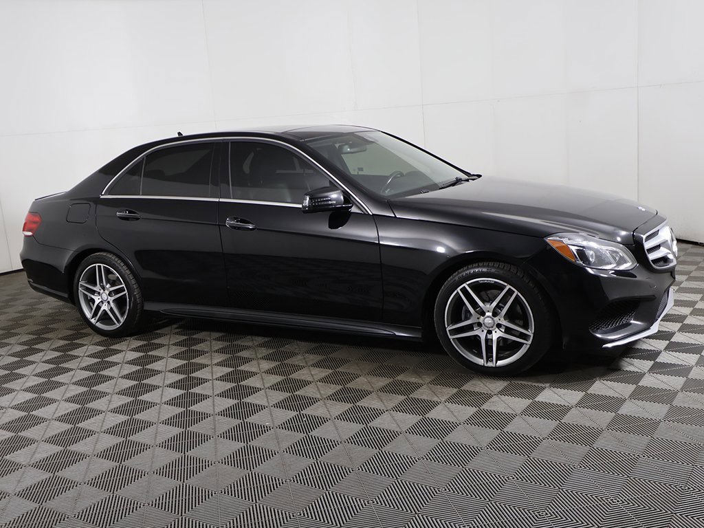Used 2015 Mercedes-Benz E 400 4MATIC Sedan w/ Lighting Package image 12