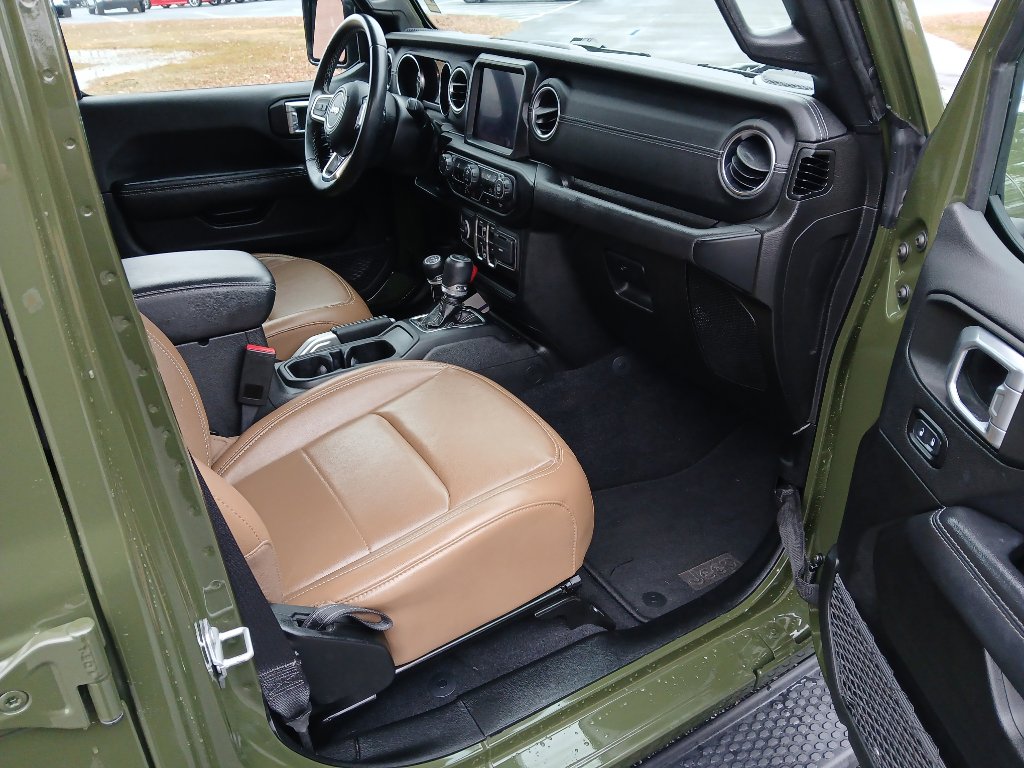 Used 2022 Jeep Wrangler Unlimited Sahara image 35