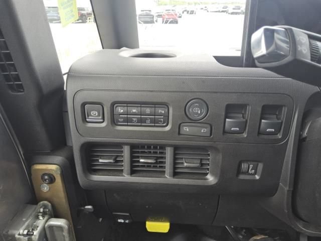 Used 2024 Chevrolet Brightdrop 600 w/ Commercial Equipment Package AWD/4WD image 38