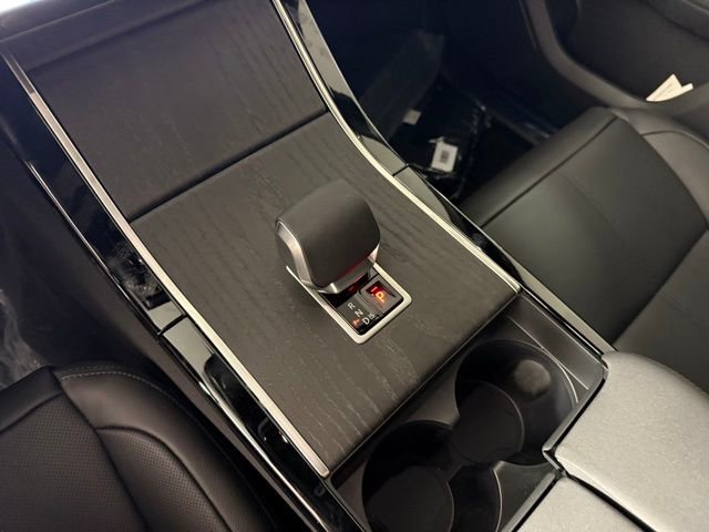 New 2026 Land Rover Range Rover Velar Dynamic SE image 23