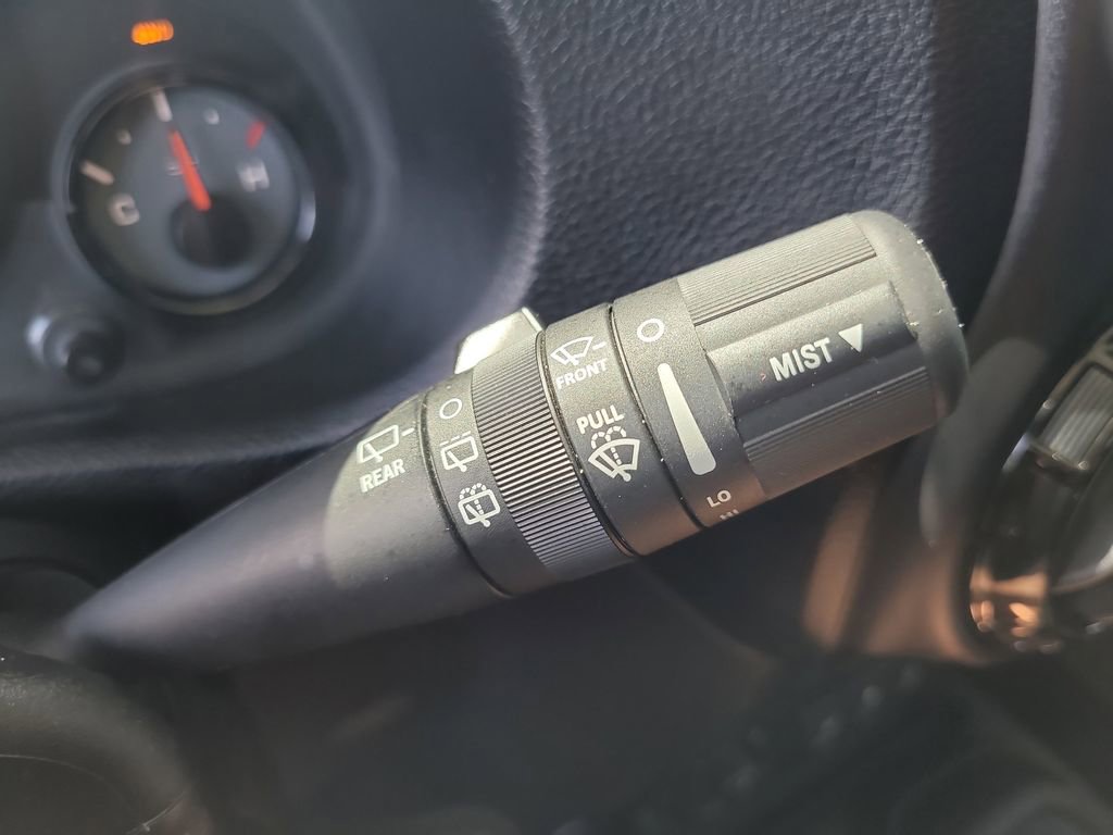 Certified 2017 Jeep Wrangler Unlimited Sahara AWD/4WD image 27