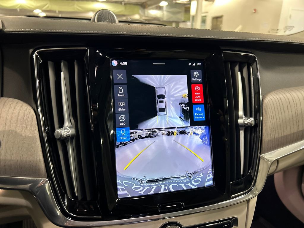 Certified 2024 Volvo S90 T8 Ultimate w/ Lounge Package image 14