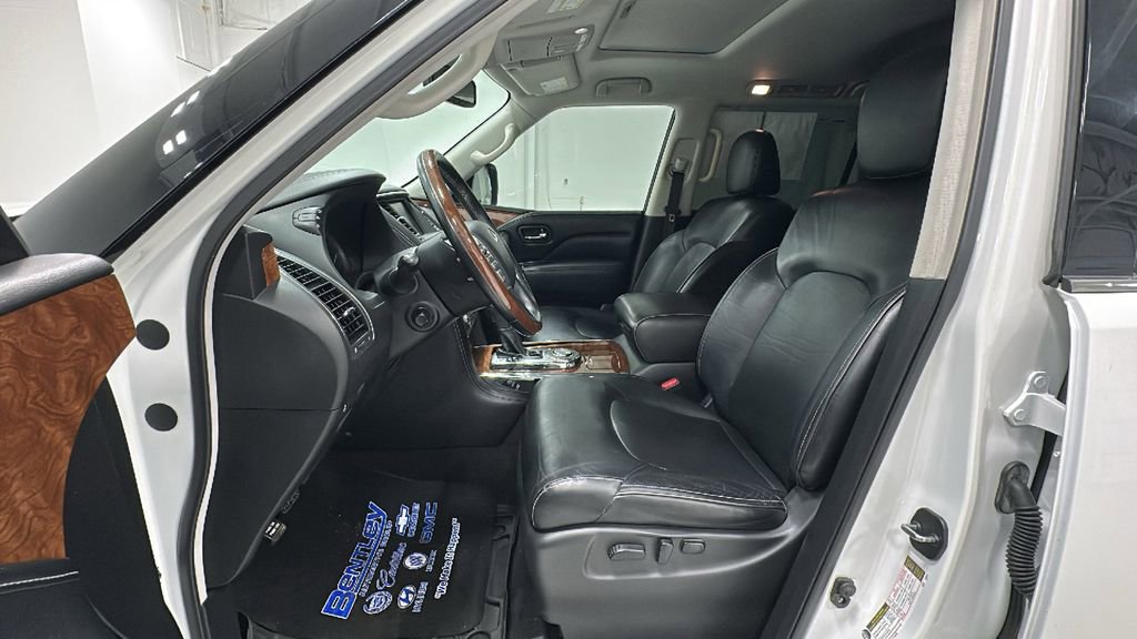 Used 2019 INFINITI QX80 Luxe w/ All-Season Package image 9