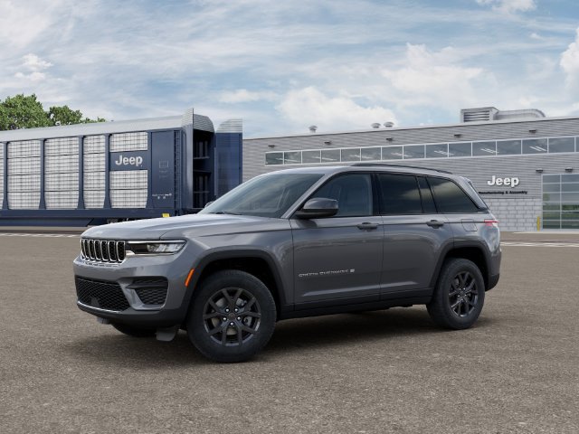 New 2027 Jeep Grand Cherokee Laredo X AWD/4WD image 3