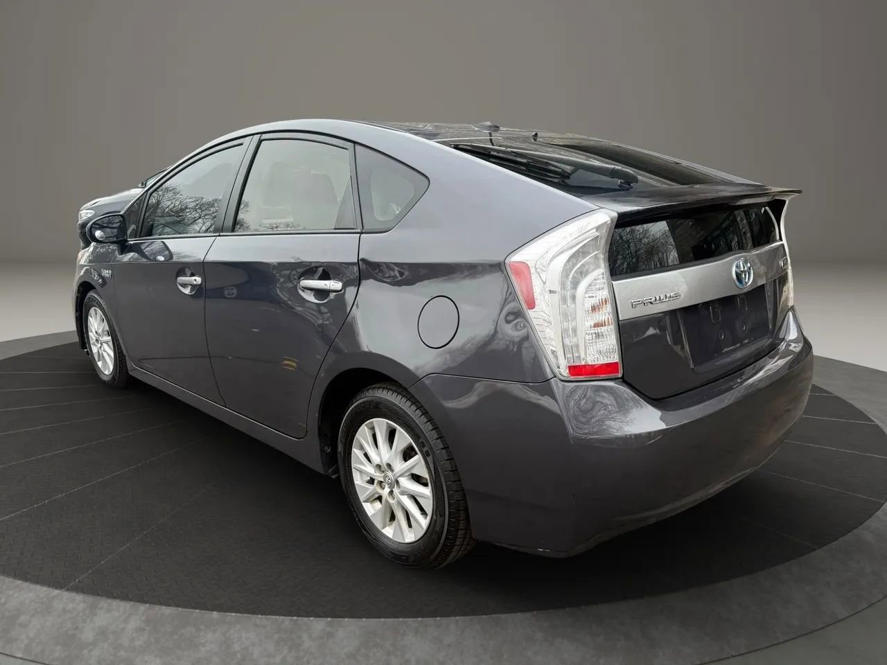 Used 2012 Toyota Prius Prime Advanced image 7
