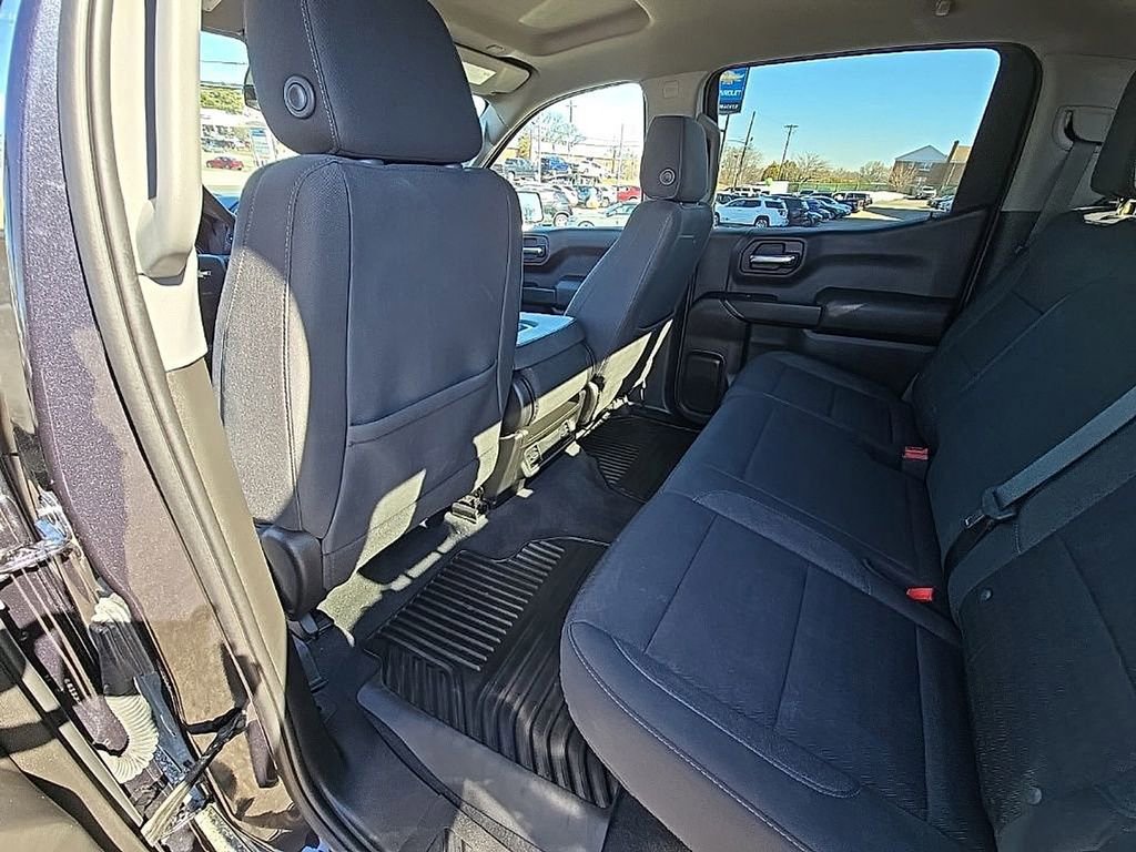 Used 2023 Chevrolet Silverado 1500 Custom image 21