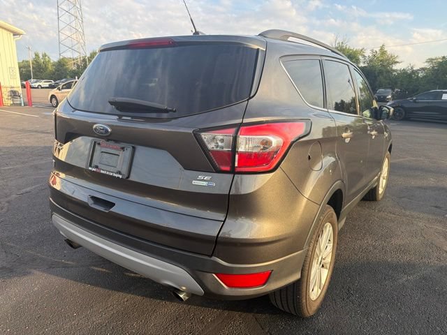 Used 2018 Ford Escape SE w/ Ford Safe & Smart Package AWD/4WD image 7