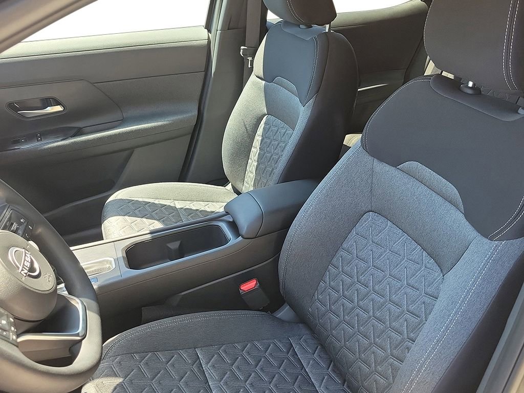 New 2026 Nissan Kicks SV w/ SV Premium Package FWD image 12