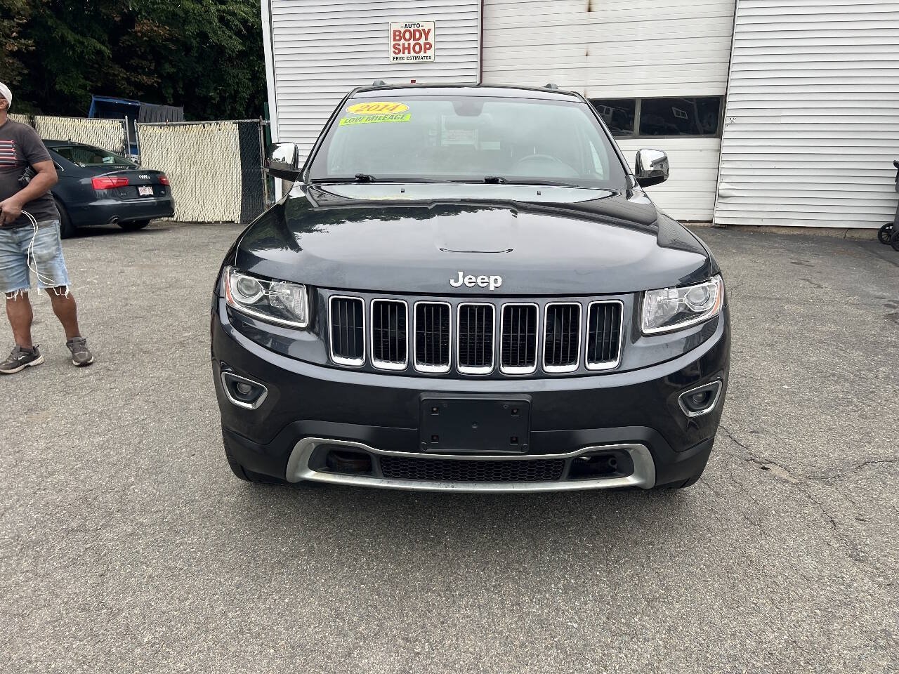 Used 2014 Jeep Grand Cherokee Limited AWD/4WD image 8