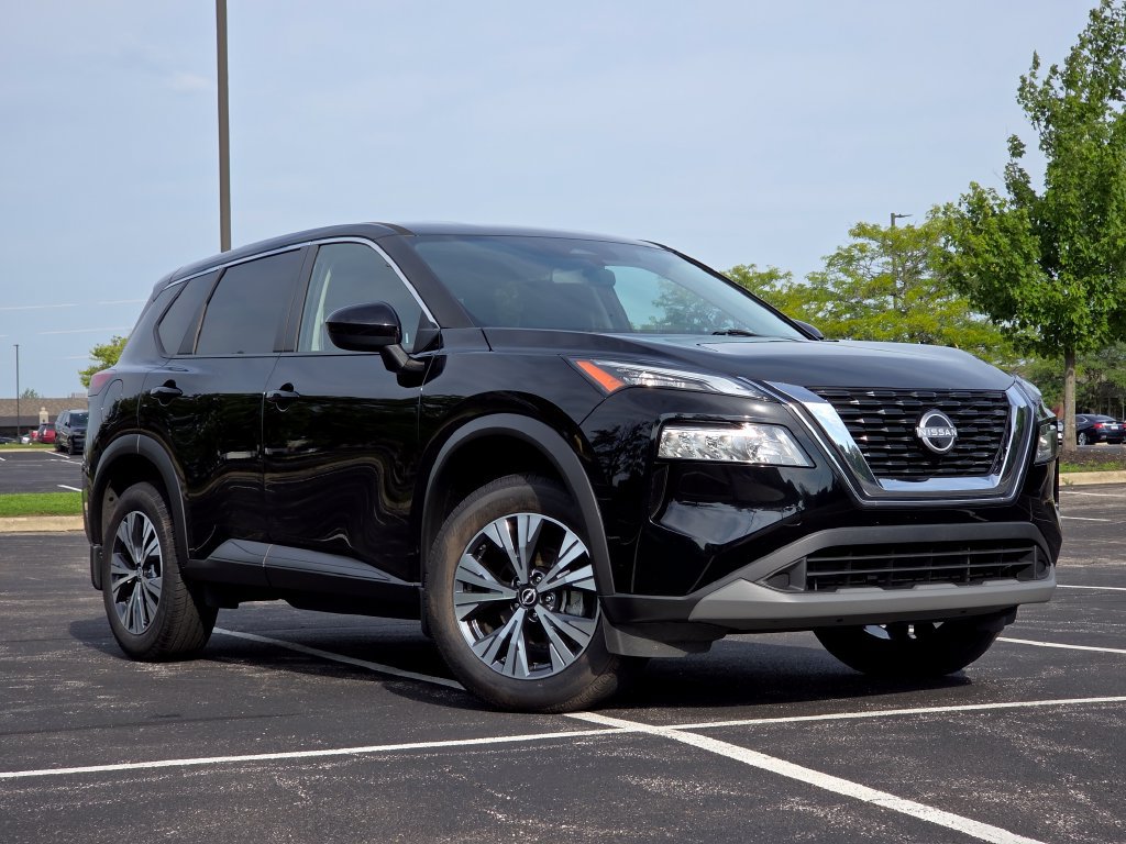 Used 2023 Nissan Rogue SV AWD/4WD image 2