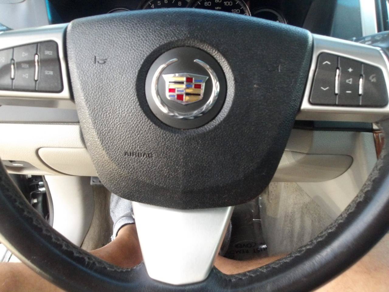Used 2009 Cadillac STS w/ Wood Trim Package RWD image 19