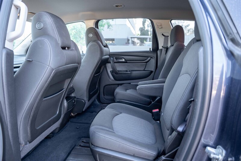 Used 2013 Chevrolet Traverse LT w/ All-Star Edition FWD image 16