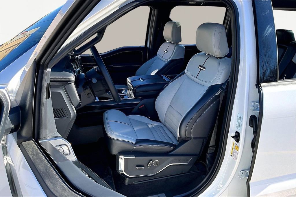 Used 2025 Ford F150 Lightning Platinum image 26