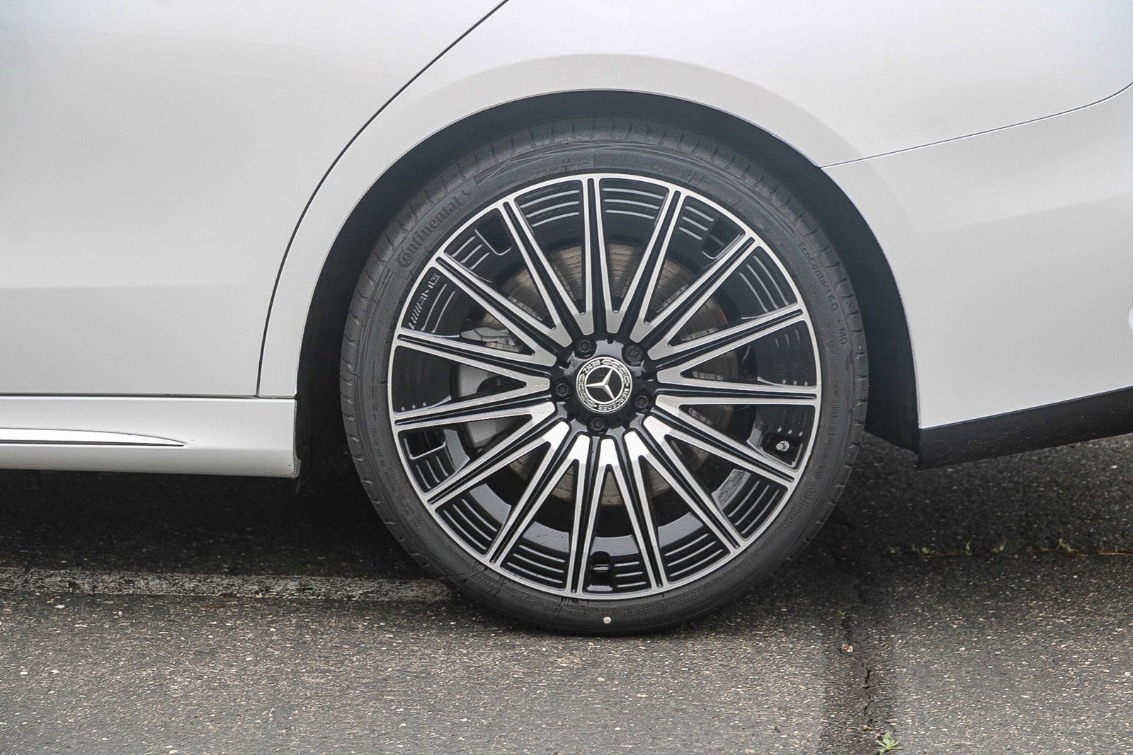 New 2026 Mercedes-Benz E 450 4MATIC Sedan image 10