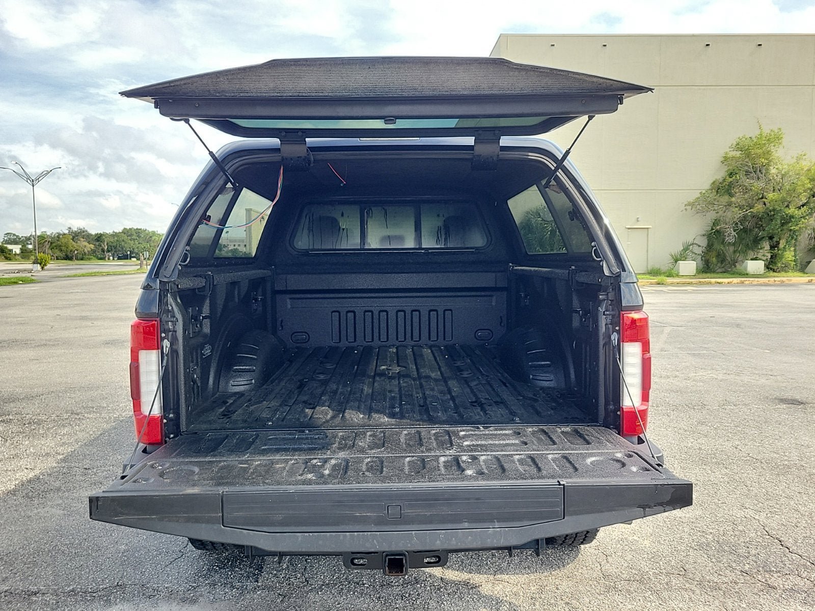 Used 2019 Ford F250 King Ranch w/ King Ranch Ultimate Package AWD/4WD image 9