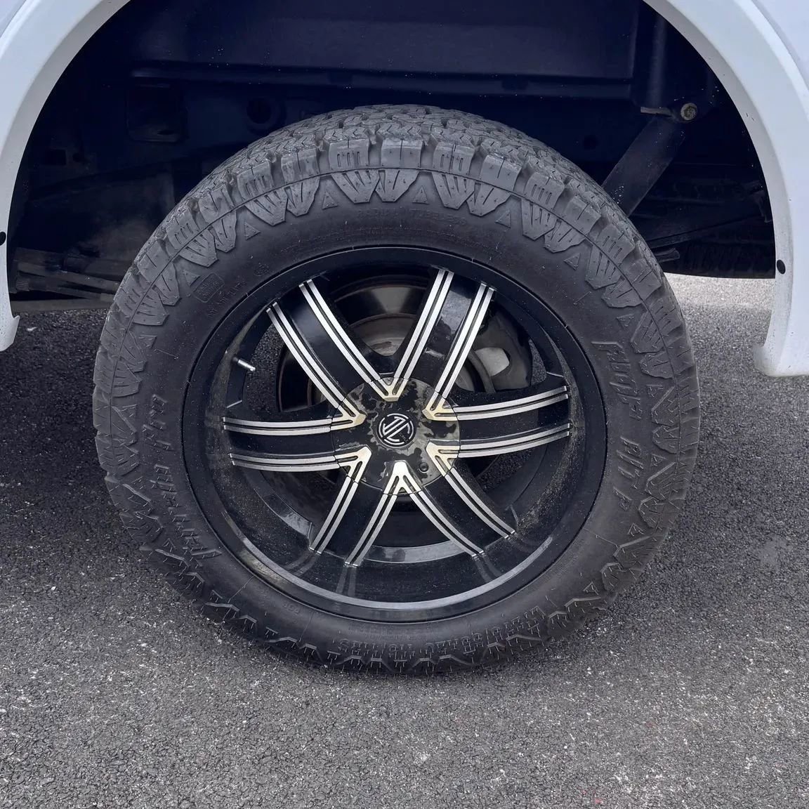Used 2016 Ford F150 Lariat image 7