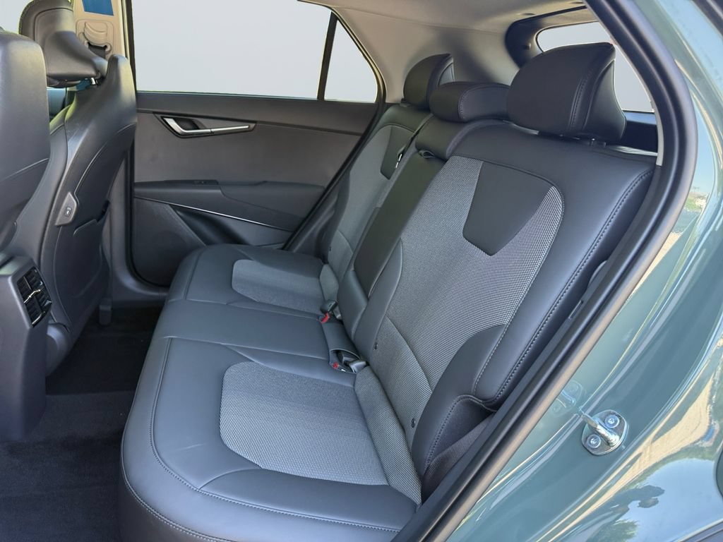 New 2026 Kia Niro EX w/ EX Premium Package FWD image 13