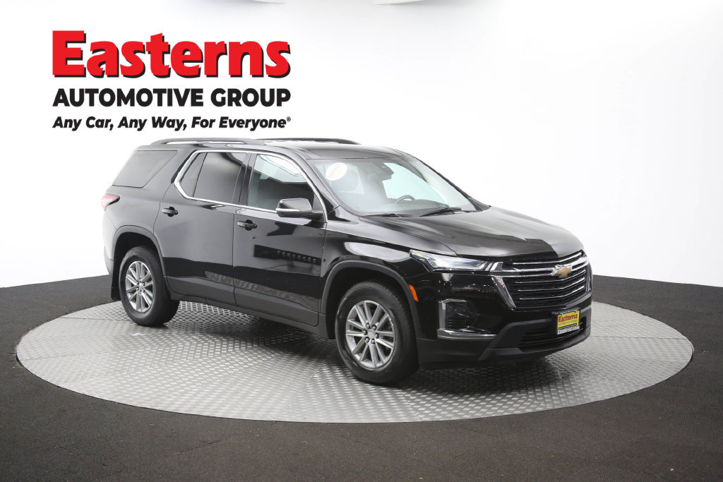 Used 2023 Chevrolet Traverse LT FWD image 53