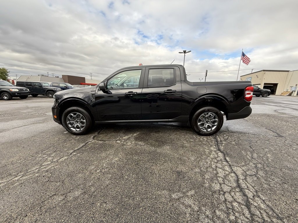 New 2025 Ford Maverick XLT image 3