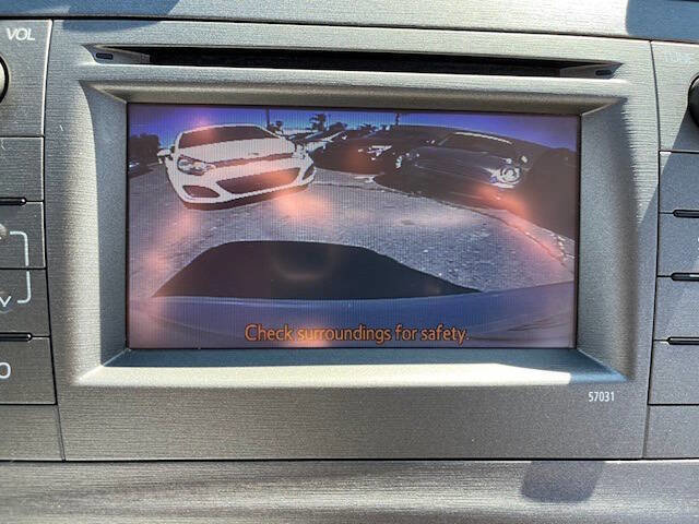 Used 2015 Toyota Prius Two FWD image 14