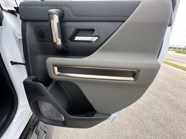 New 2025 GMC Hummer EV 2X image 28