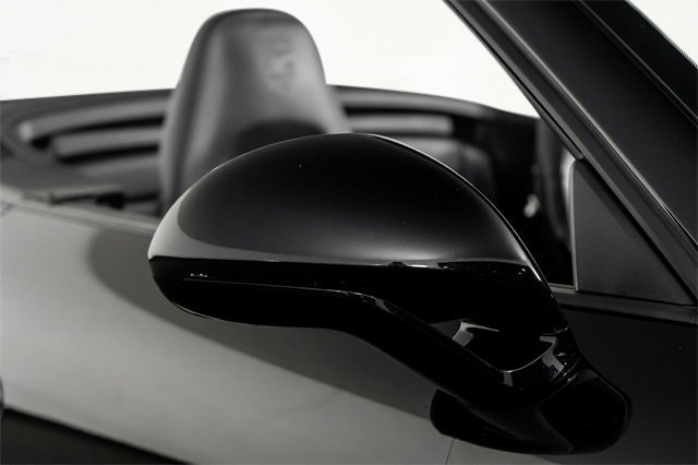 Used 2016 Porsche 911 Turbo image 25