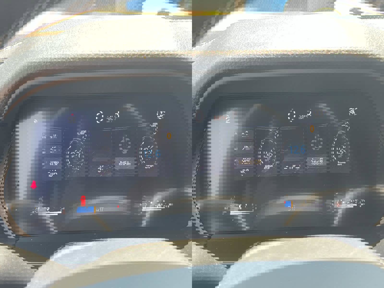 New 2025 Jeep Grand Cherokee Laredo w/ Luxury Tech Group I image 30