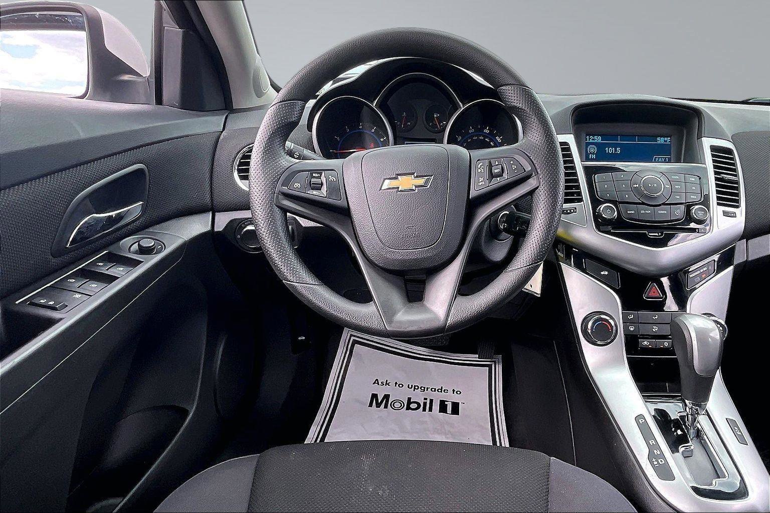 Used 2016 Chevrolet Cruze LT FWD image 7