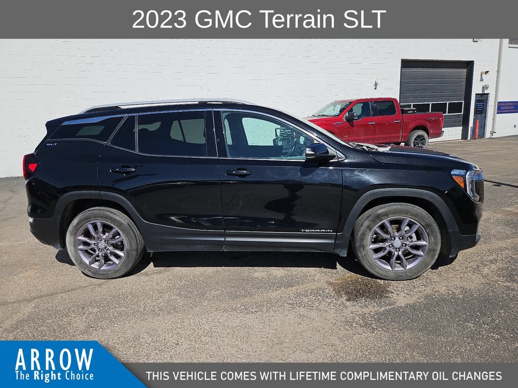 Used 2023 GMC Terrain SLT FWD image 14