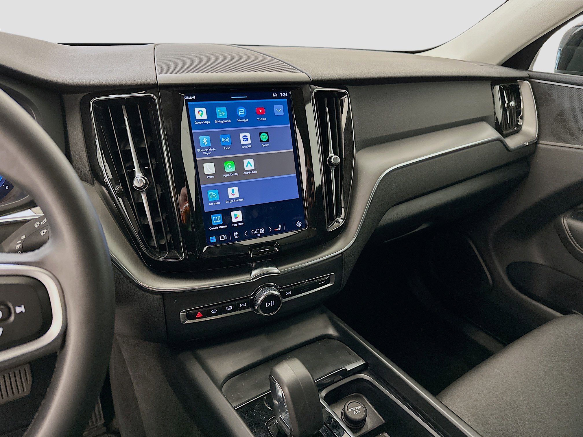 Used 2025 Volvo XC60 B5 Core image 26