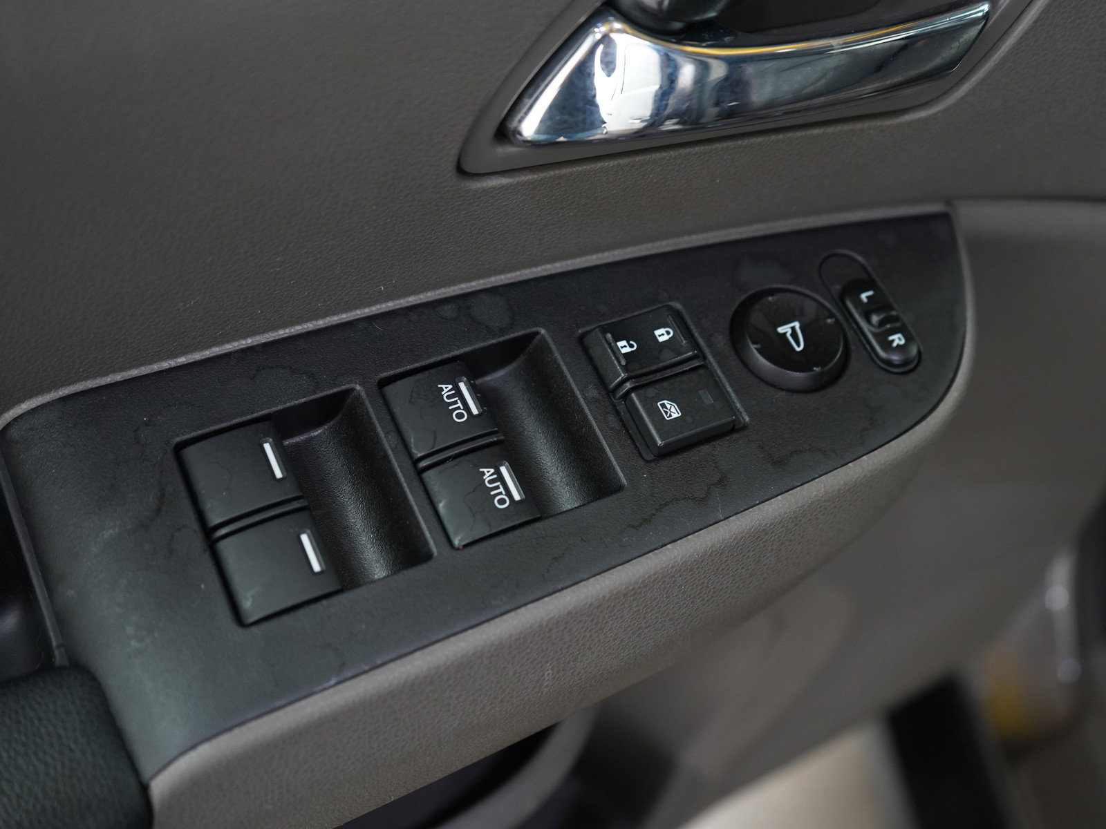 Used 2016 Honda Odyssey EX-L image 26
